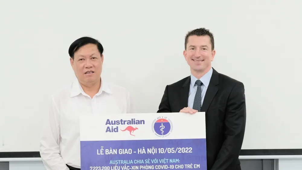 Việt Nam tiếp nhận hơn 7,2 triệu liều vaccine Covid-19 Moderna do Australia viện trợ
