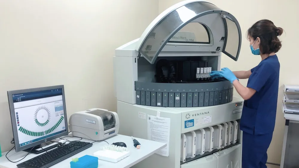 Đề nghị tiếp tục thanh toán BHYT các dịch vụ thực hiện bằng máy mượn, máy đặt