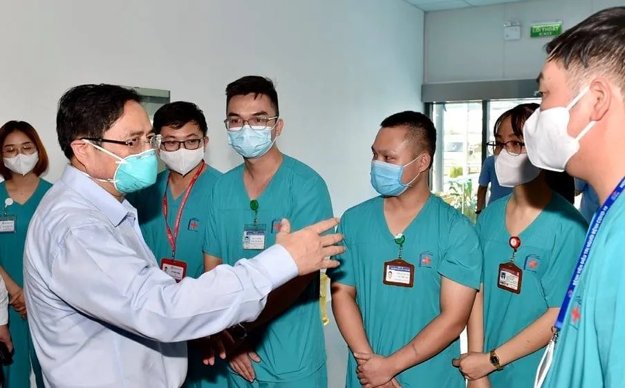 Thủ tướng yêu cầu Bộ Y tế khẩn trương hoàn thiện thể chế, chính sách y tế