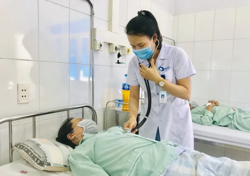Ca mắc và tử vong do sốt xuất huyết tăng 4 lần, nhập khẩu ngay thuốc trị sốc sốt xuất huyết