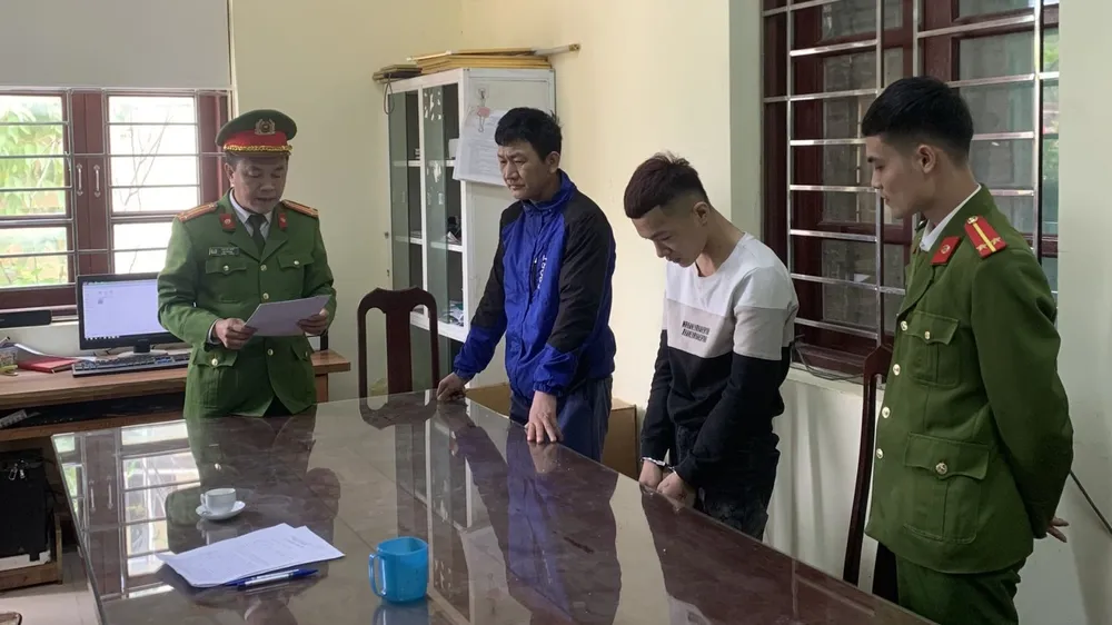 Vụ nữ sinh lớp 7 sinh con tại nhà: Bắt khẩn cấp nghi phạm 17 tuổi
