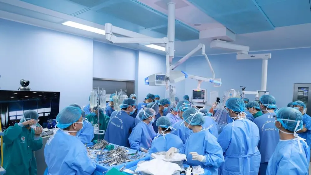 Hơn 150 thầy thuốc lập kỳ tích về ghép tạng trong ngày Tết Giáp Thìn 
