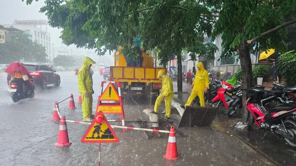 Hà Nội lên phương án chống úng ngập toàn thành phố để phục vụ kỳ thi vào lớp 10