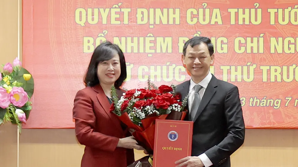 Bộ Y tế ra mắt tân Thứ trưởng Nguyễn Tri Thức