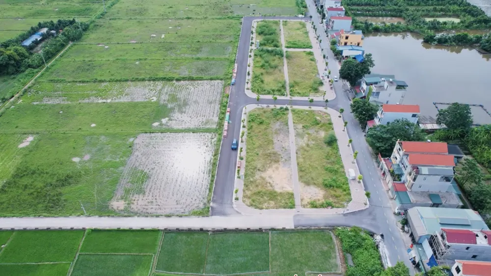 Giá nhà đất “trên trời” và giấc mơ an cư càng xa vời! 