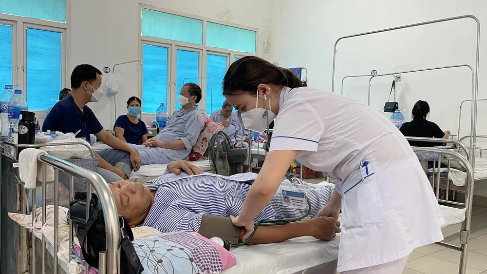 Bộ Y tế yêu cầu các bệnh viện lắng nghe, cầu thị với người bệnh
