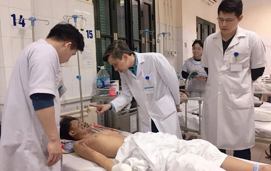 Ngày đầu tiên của năm Ất Tỵ, 205 người nhập viện do pháo và vật liệu nổ