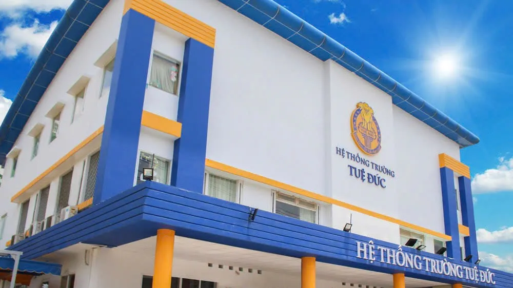 Làm rõ vụ việc nhiều học sinh Trường Tiểu học - THCS Tuệ Đức nghi bị ngộ độc