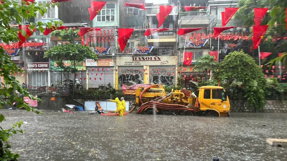Hà Nội chuẩn bị phương án ứng phó với siêu bão Ragasa theo kịch bản xấu nhất