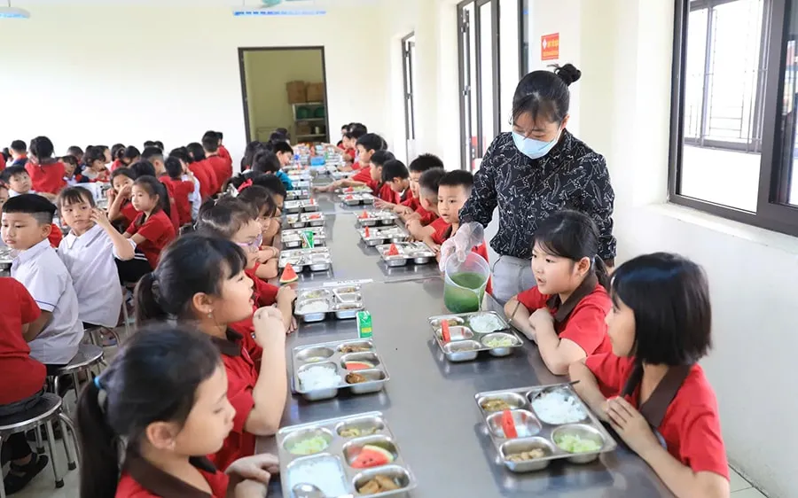Yêu cầu xử nghiêm vi phạm về ATTP bữa ăn bán trú cho học sinh