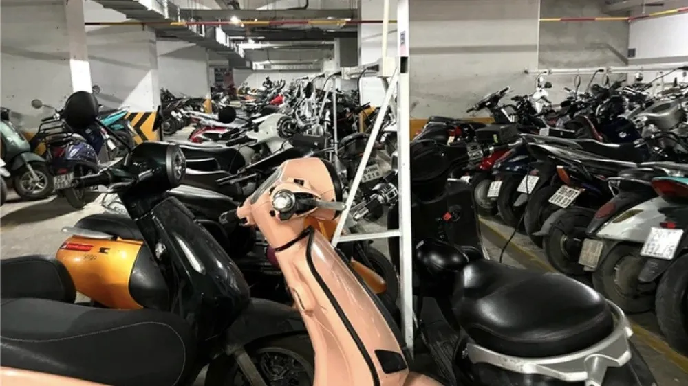 Hà Nội: Cư dân chung cư bức xúc vì không được gửi xe điện dưới tầng hầm