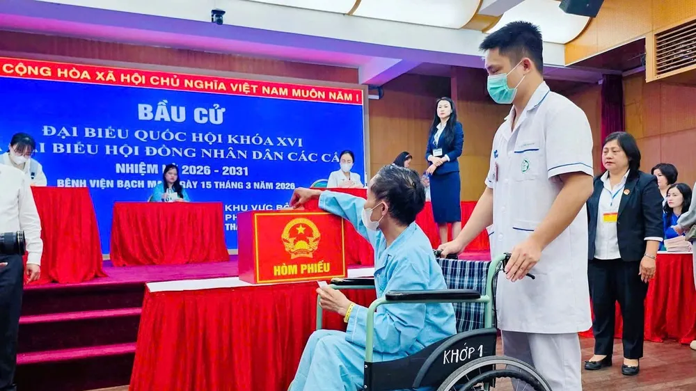 Những lá phiếu đến từ giường bệnh