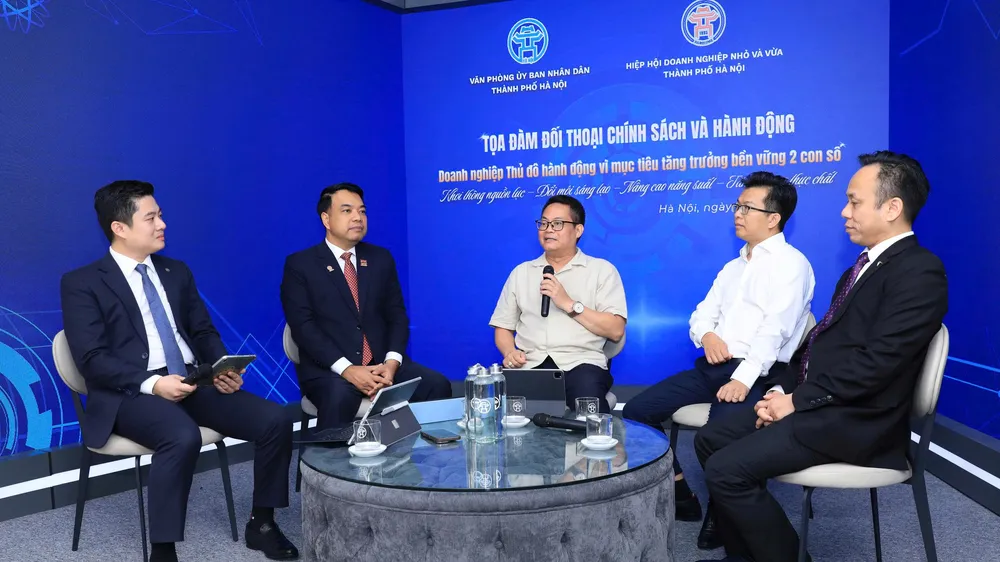 Hà Nội đồng hành cùng doanh nghiệp thúc đẩy tăng trưởng 2 con số
