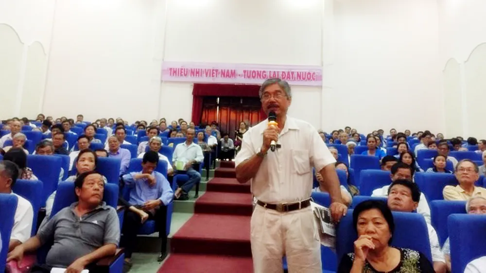 Cử tri quận Thủ Đức phát biểu ý kiến 