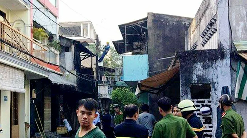 Cháy nổ thường xảy ra ở khu vực nhà ở kết hợp kinh doanh, như vụ cháy làm 3 người tử vong sáng nay tại quận 11