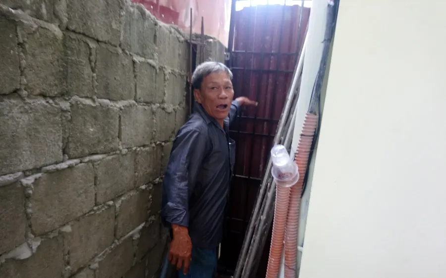 Phát hiện bé gái còn dây rốn bên góc chùa Thành Nội