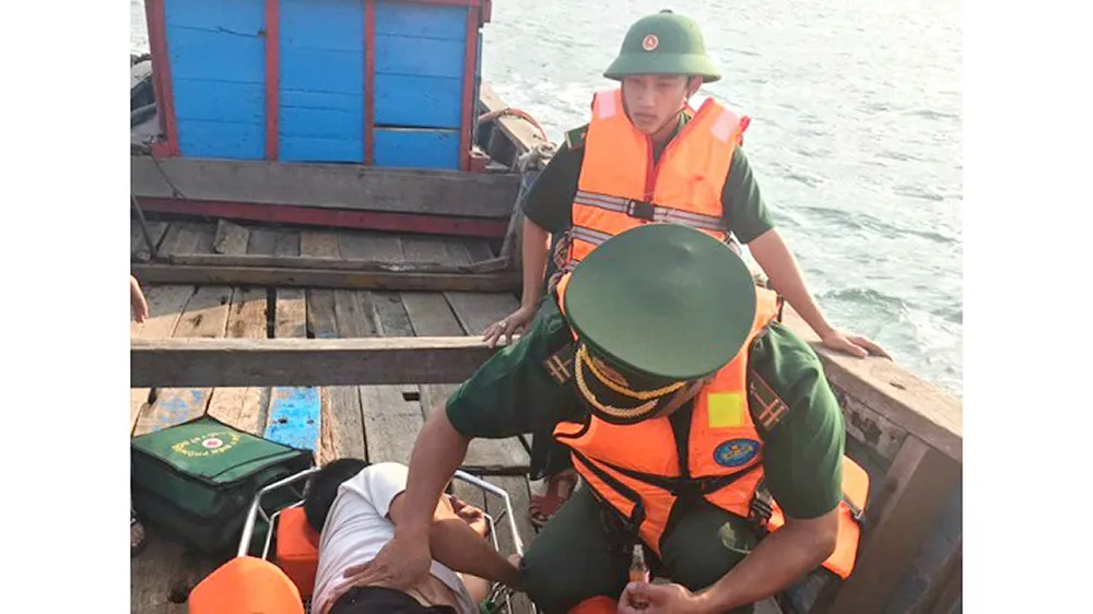 Sơ cứu ban đầu cho thuyền viên gặp nạn trên biển