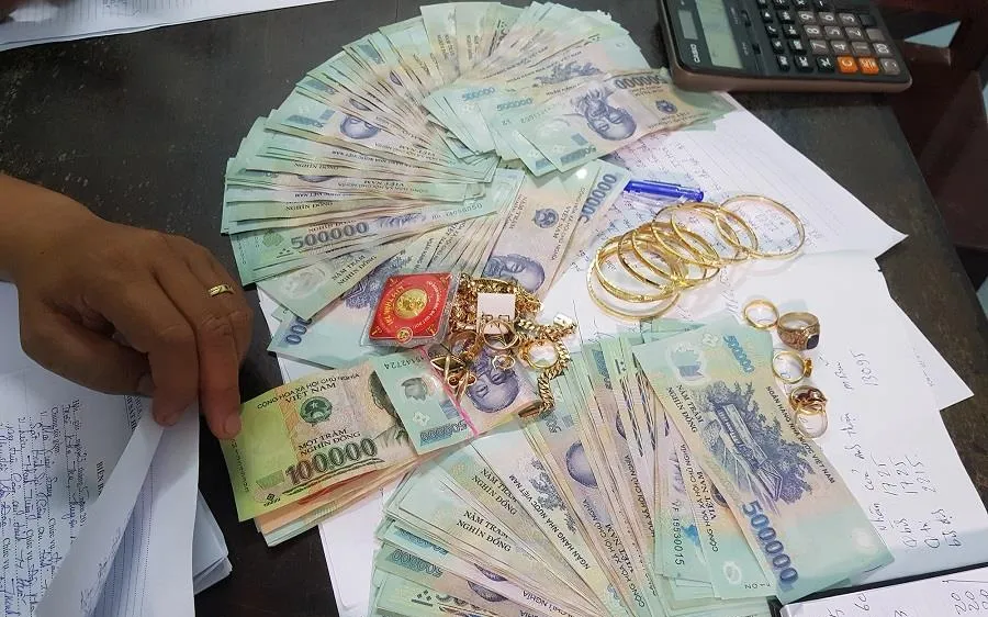 Tang vật vụ án
