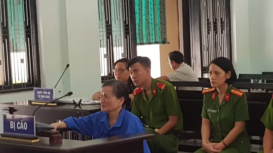 Bị cáo Hoa tại phiên tòa phúc thẩm