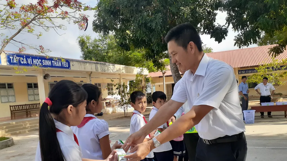 Gần 55.000 trẻ em tỉnh Trà Vinh tiếp cận chương trình sữa học đường ​