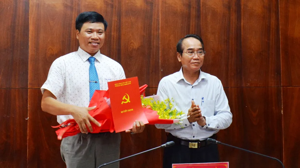 Ông Phan Xuân Toàn nhận Quyết định 2626-QĐ/TU của Ban Thường vụ Tỉnh ủy tỉnh Thừa Thiên - Huế ​