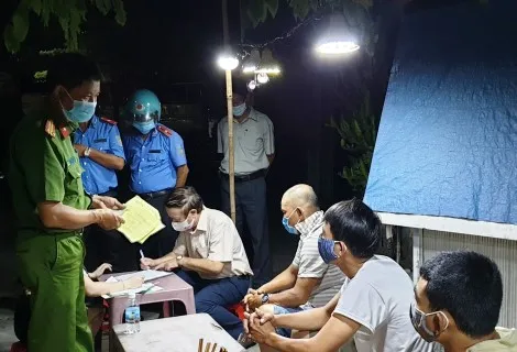 3 tài xế gian dối trong việc khai báo lịch trình đã được đưa đi cách ly theo quy định ​
