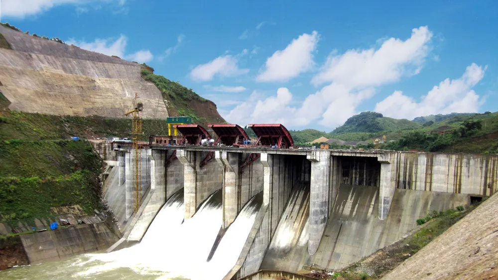 Đập dâng công trình thủy điện A Lưới