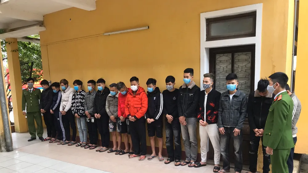 Bắt nhóm đối tượng giả mạo công ty tài chính lừa đảo hàng trăm người