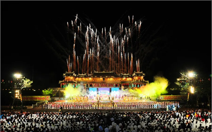 Chương trình nghề thuật khai màn tuần lễ Festival Huế 2022 tổ chức tại quảng trường Ngọ Môn ​