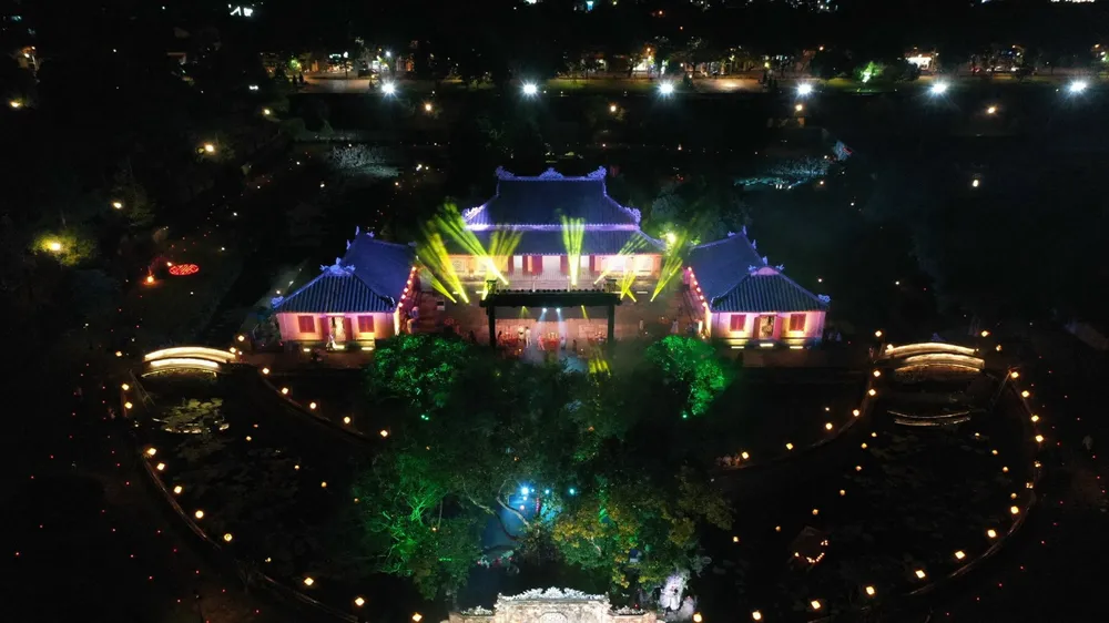 "Cháy" cùng Festival Huế