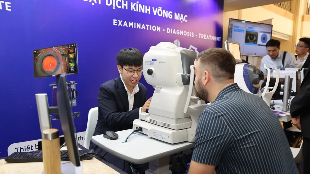 Tiếp cận cách chẩn đoán hình ảnh đa mô thức bệnh lý võng mạc đái tháo đường