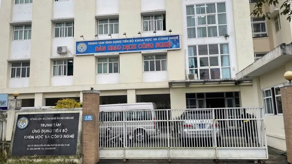 Trung tâm Ứng dụng tiến bộ Khoa học Công nghệ - nơi 3 bị can làm việc