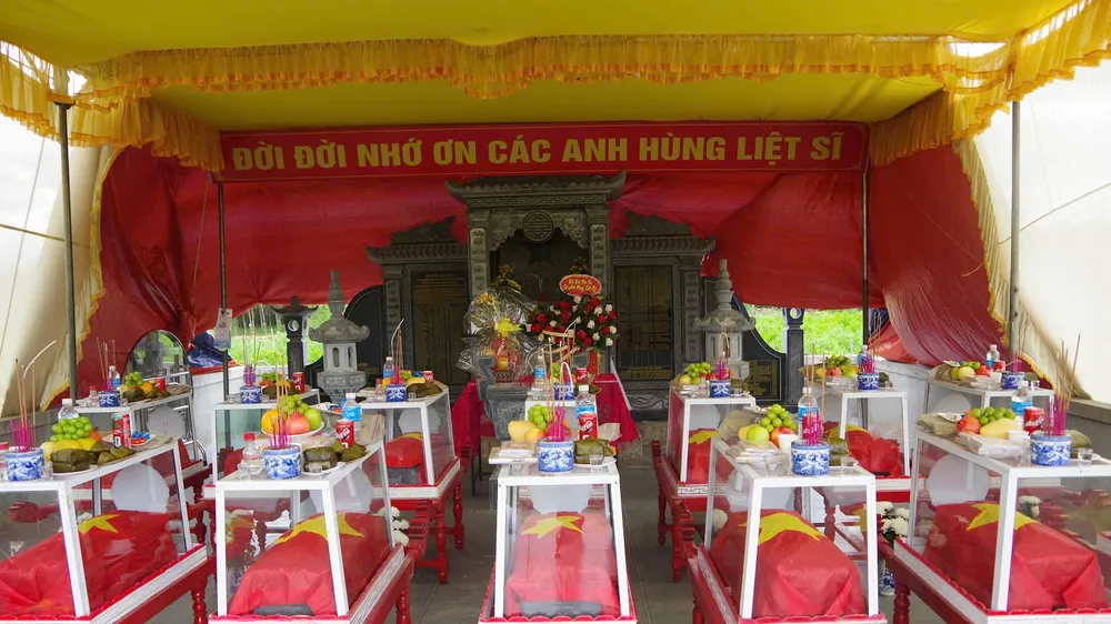 Quy tập 13 hài cốt liệt sĩ tại khu vực Câu Nhi (Quảng Trị)