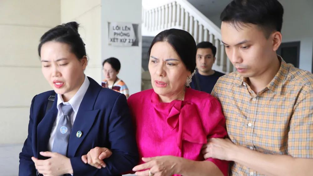 Hủy án sơ thẩm, điều tra lại vụ thu tiền dạy thêm tại Trường THCS Ba Đình
