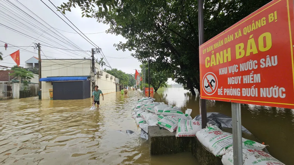 Nước sông Bùi dâng cao, gây ngập sâu một xã ở Hà Nội trong nhiều ngày