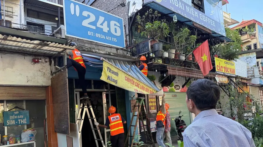 Công tác giải phóng mặt bằng phục vụ dự án Trục không gian quốc lộ 1A qua địa bàn TP Hà Nội đang được đẩy nhanh. Ảnh: TIẾN CƯỜNG