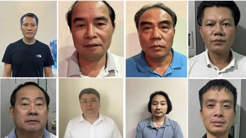 Cựu Tổng giám đốc Bùi Thanh Bình (hàng trên, bìa trái) và một số bị can trong vụ án. Ảnh: BỘ CÔNG AN