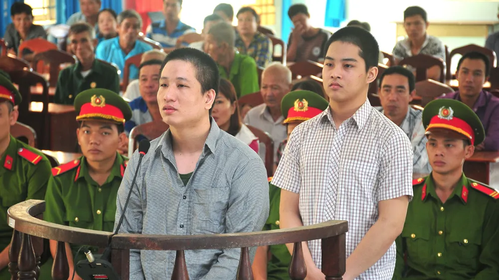 Cháy túi vì đánh bạc chuyển sang vận chuyển ma túy