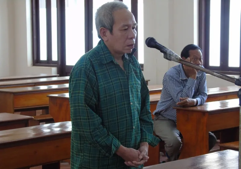 Dụ bé gái 5 tuổi vào phòng ngủ để hiếp dâm, lãnh án 10 năm tù