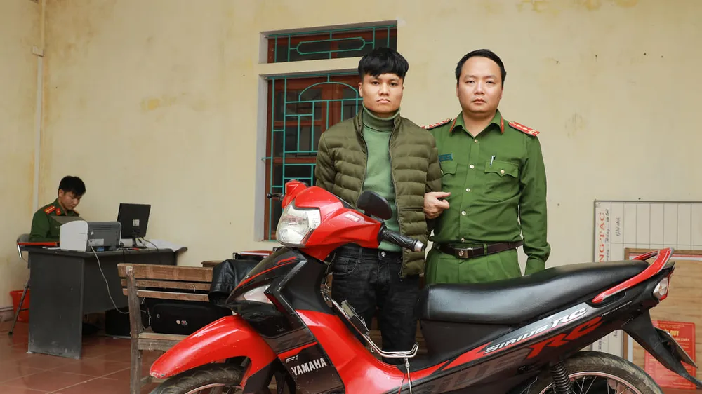 Đối tượng Thái Mạnh Giáp cùng phương tiện bị thu giữ