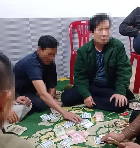 Hình ảnh ông Phạm Đại Dũng tại chiếu bài