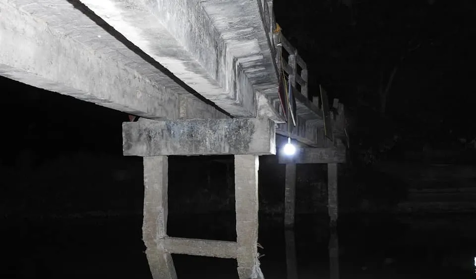 Trụ cầu bị gãy, xiêu vẹo đe dọa nguy cơ đổ sập