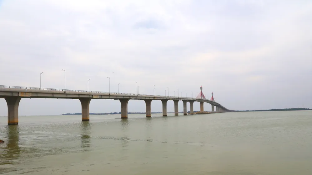 Dự án đầu tư xây dựng cầu Cửa Hội bắc qua sông Lam nối tỉnh Nghệ An và tỉnh Hà Tĩnh 