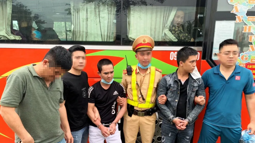 Các đối tượng bị bắt giữ. Ảnh: Công an Hà Tĩnh cung cấp