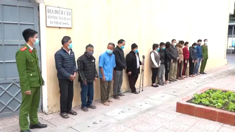 Hà Tĩnh: Triệt phá 3 đường dây đánh bạc bằng hình thức lô đề, khởi tố 17 đối tượng