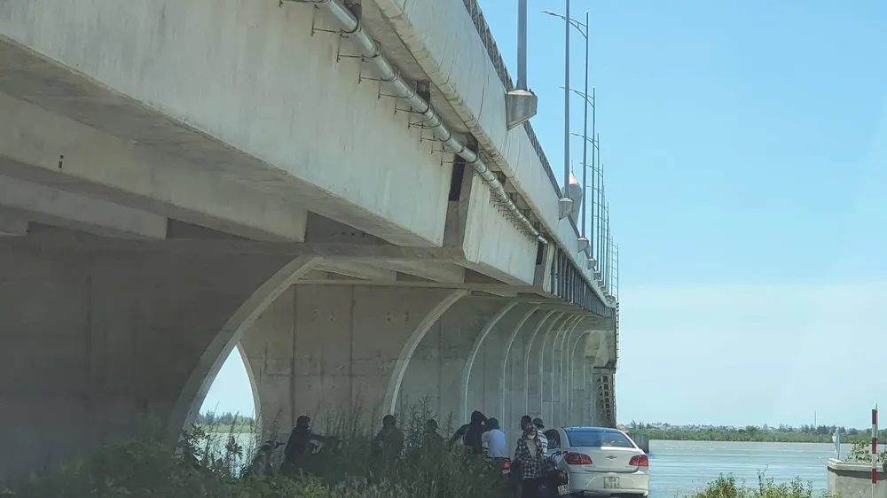 Sáng 28-6, thi thể N.V.T. đã được phát hiện tại sông Lam