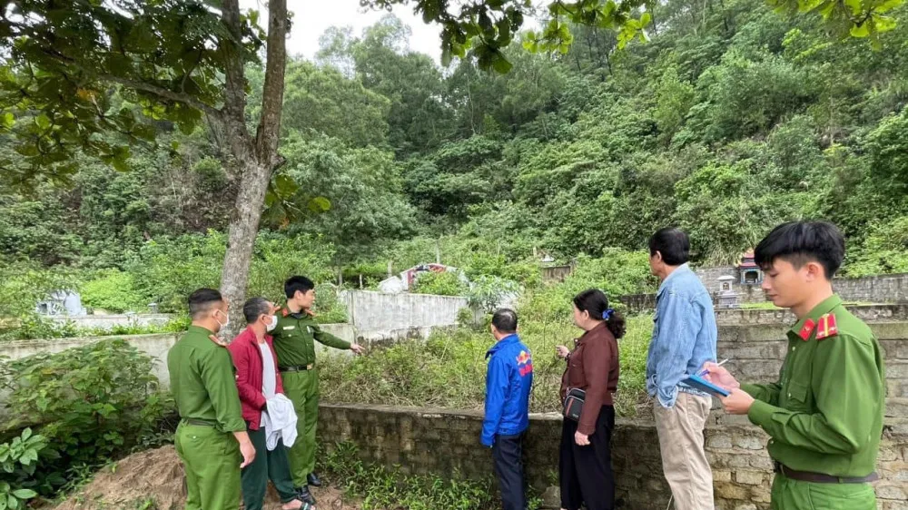 Lừa bán đất nghĩa trang, một đối tượng bị khởi tố