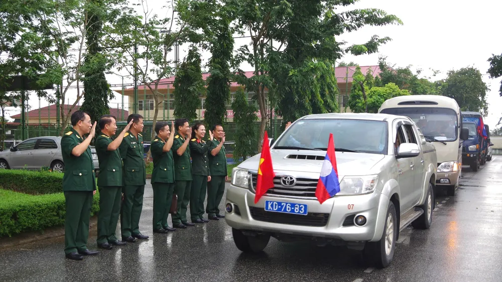 Cán bộ, nhân viên Đội Quy tập hài cốt liệt sĩ lên đường làm nhiệm vụ 