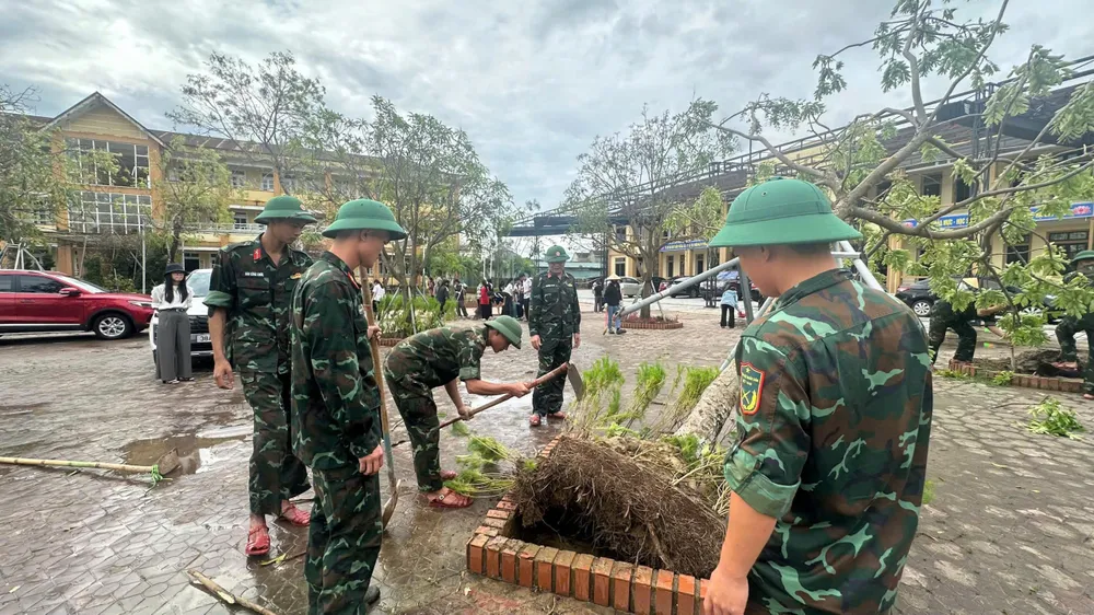 Lực 