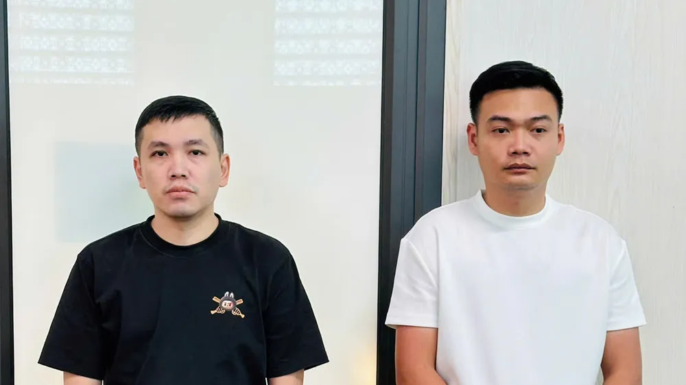 Võ Đại Trường Lâm và Lê Trọng Hải Anh tại cơ quan điều tra. Ảnh: Công an tỉnh Thanh Hóa 